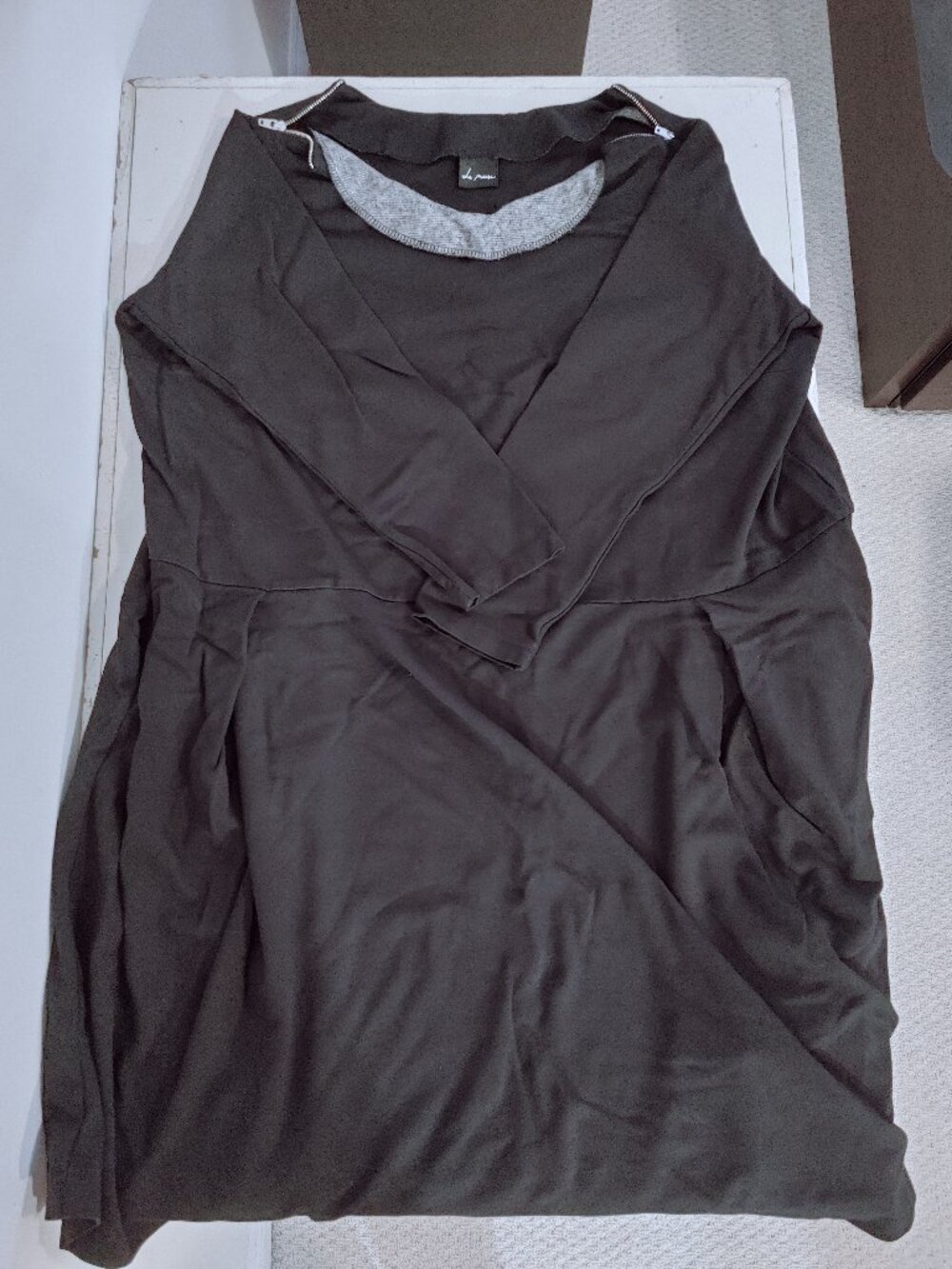 XL black Le Muse sweater mini dress with grey trim neckline and shoulder zippers